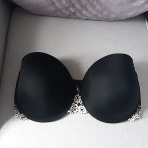 *SALE* Gorgeous new strapless bra